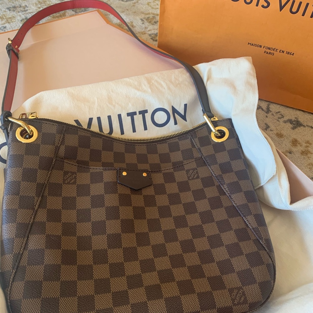 Beautiful Damier ebene canvas handbag south bank Besace